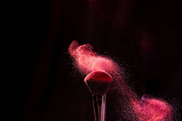 Escovas Cosméticas Uma Paleta Brilhante Explosão Colorida Sob Maquiagem — Fotografia de Stock