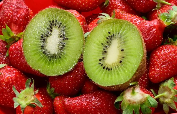 Set Rijpe Vruchten Zwarte Achtergrond Gezonde Voeding Concept — Stockfoto