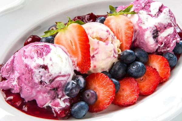 Summer Theme Fruit Ice Cream Fresh Fruit Light Key White — Stock Photo, Image