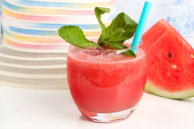 Yaz arka plan. Karpuz ruh. Karpuz güler yüzlü