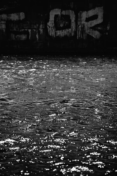 抽象暗水 — 图库照片