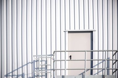 Acil çıkış alışveriş merkezi