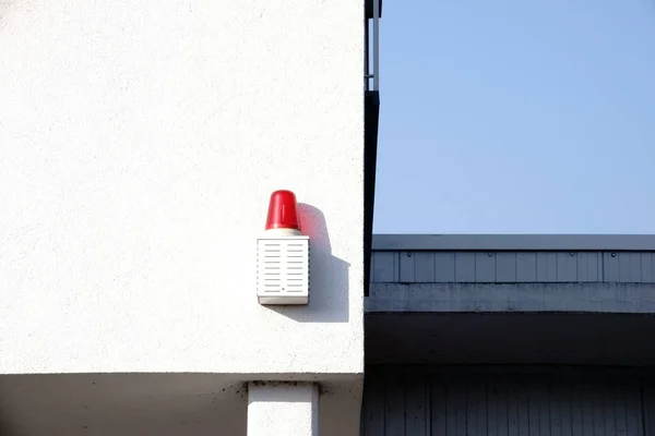 Röd varningslampa — Stockfoto