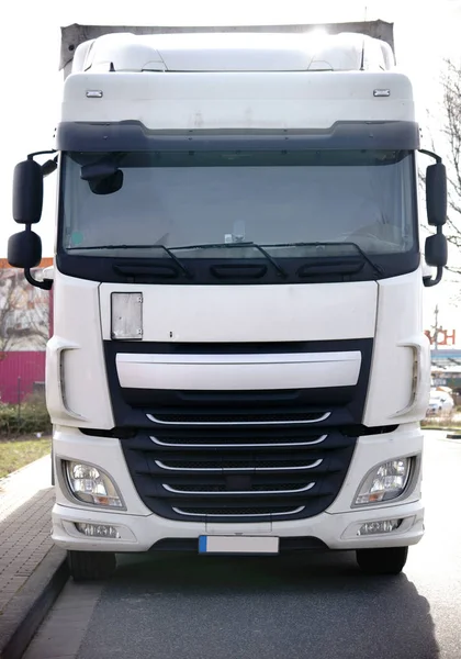 Camion vue de face — Photo