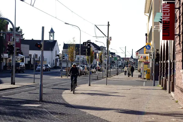 Wilhelm Leuschner Gatan Griesheim Huvudvägen Griesheim Med Spårvagn Rails Samt — Stockfoto