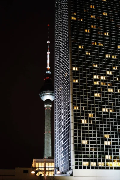 Televizní Věž Noci Televizního Vysílače Hotelu Park Inn Noci Alexanderplatz — Stock fotografie