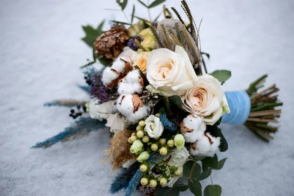 Ramo Rosas Flores Algodón Nieve —  Fotos de Stock