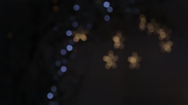 modèle clignotant d'un groupe de lumières floues et d'étoiles à cinq branches 