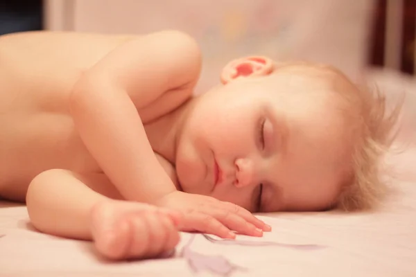 Niña Durmiendo Durmiendo Bebé — Foto de Stock