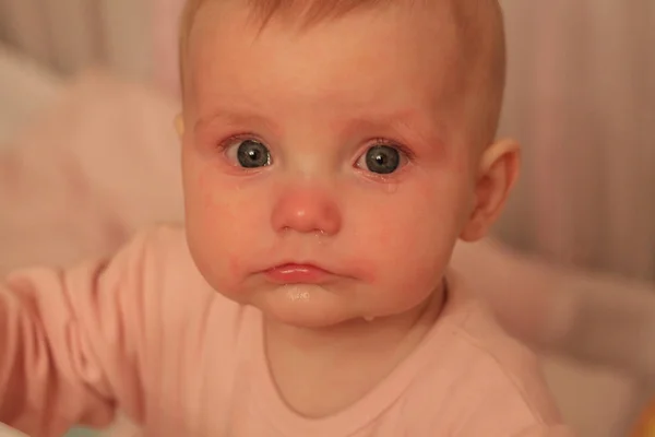 Niña Está Llorando — Foto de Stock