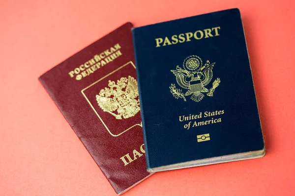 Amerika Birleşik Devletleri pasaport üzerine Rus pasaportu