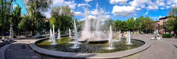 Zaporizhzhia City Central Mayakovskogo Square Fountain Life Dedicated Heroes Liquidators — Stock Photo, Image