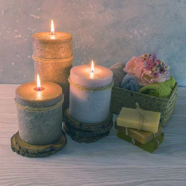 ahşap bir masa güzel spa kompozisyonu