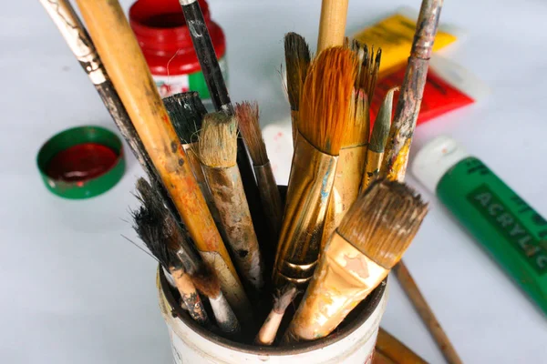 Artist\'s brushes in a can