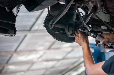 Otomatik mekanik Asya kontrol bush-cıvata çift lades kemiği süspansiyon altında el ile Araçlar araba Asansör ile 