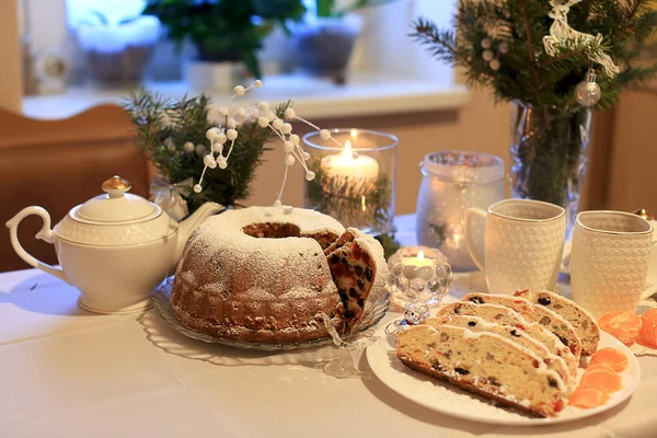 Jul Cupcake Med Torkade Frukter Från Plommon Russin Torkade Körsbär — Stockfoto