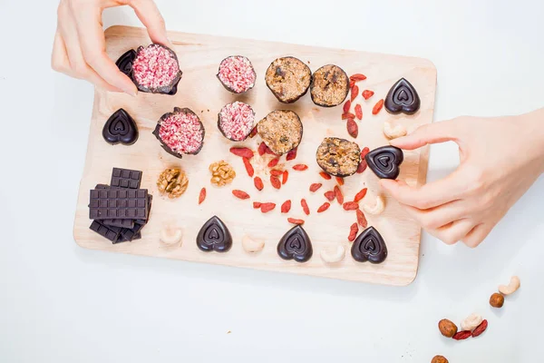 Nueces de chocolate y bayas de goji — Foto de Stock