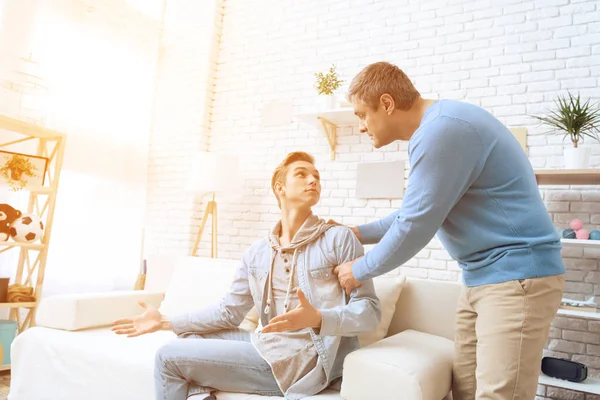 Father Trying Talking Son Teenager Refuse Listening — Stock Photo, Image