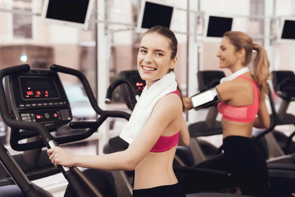 Women Sportswear Running Treadmill Gym — Stock Photo, Image