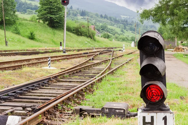 Vías férreas en la estación provincial de Cárpatos — Foto de Stock