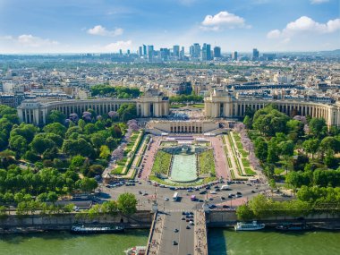 Kuzeybatı kesiminde Paris Eyfel Kulesi'nden görüntülemek