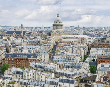 Katedrali Notre-Dame de Paris güneye doğru görüntülemek