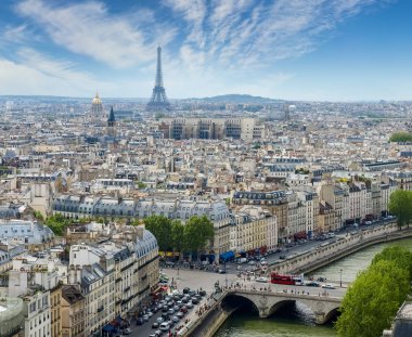 Paris Katedrali Notre Dame Batı bölümünün görünümünü