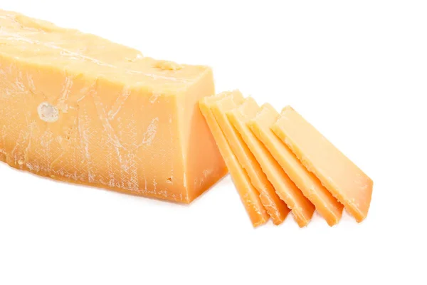 Gedeeltelijk gesneden Nederlandse harde kaas Beemster closeup — Stockfoto
