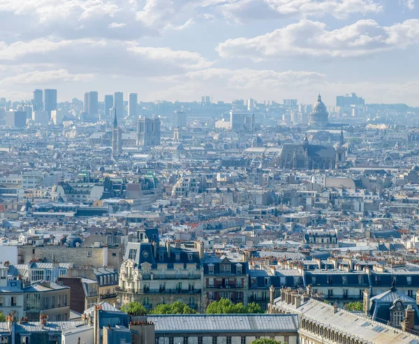 Syn på delen av Paris från Montmartre-kullen — Stockfoto