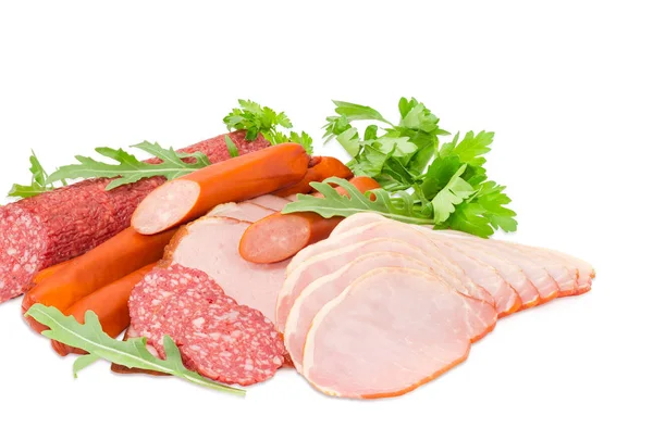 豚ロース肉、ハム、サラミ、ハンティング ソーセージ、野菜添え — ストック写真