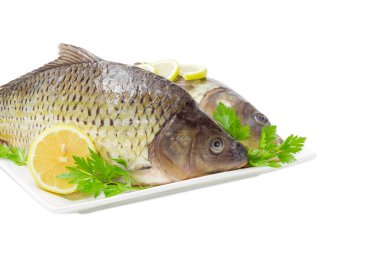 İki farklı carps üzerinde yemek pişirme için hazırlanan