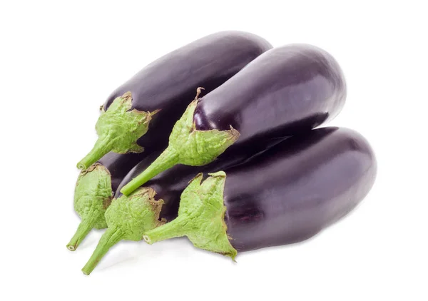 Paarse aubergines op een witte achtergrond — Stockfoto