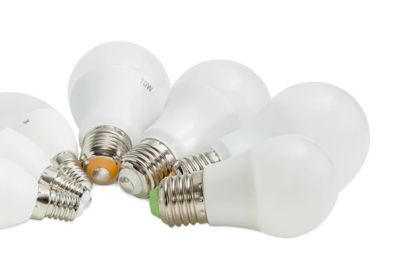 Várias lâmpadas de díodo emissoras de luz sobre um fundo branco — Fotografia de Stock
