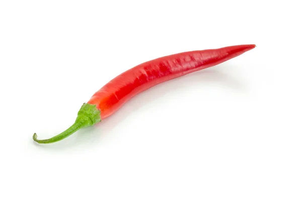Pimenta vermelha chili em um fundo branco — Fotografia de Stock
