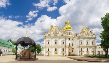 Bahar, Ukrayna Kiev Pechersk Lavra varsayım Katedrali