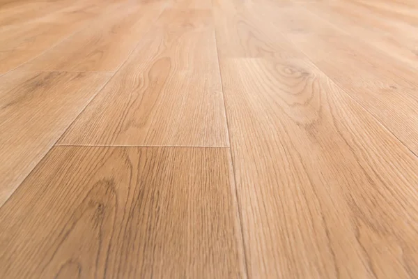 Linoleum-Fußboden mit Holzdielen-Imitation, niedriger Blickwinkel — Stockfoto