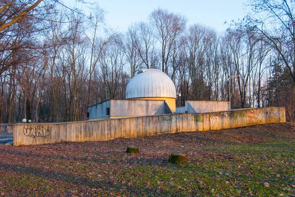 Malá astronomická observatoř — Stock fotografie