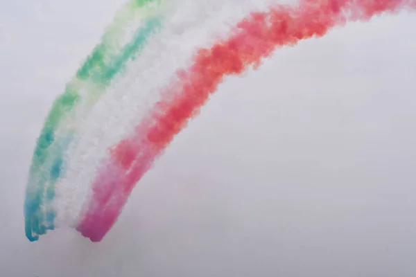 Frecce Tricolore Lasciare Verde Fumo Bianco Rosso Nel Cielo Formare Foto Stock