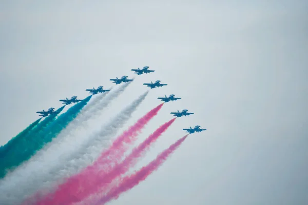 Nove Frecce Tricolore Aria Durante Giorno Con Nebbia Fotografia Stock