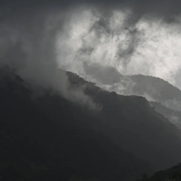 Γραφική Θέα Στα Βουνά Ενάντια Συννεφιασμένος Ουρανός Yelapa Jalisco Μεξικό — Φωτογραφία Αρχείου