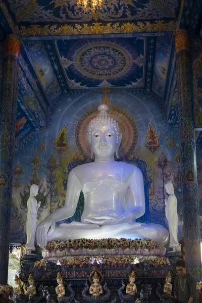 Estatua Buda Templo Rong Suea Ten Temple Chiang Rai Tailandia — Foto de Stock