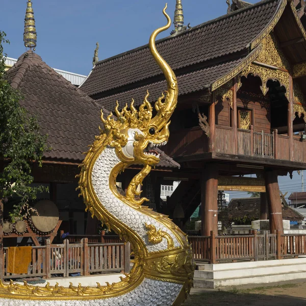 Dragon Standbeeld Tempel Chiang Rai Thailand — Stockfoto