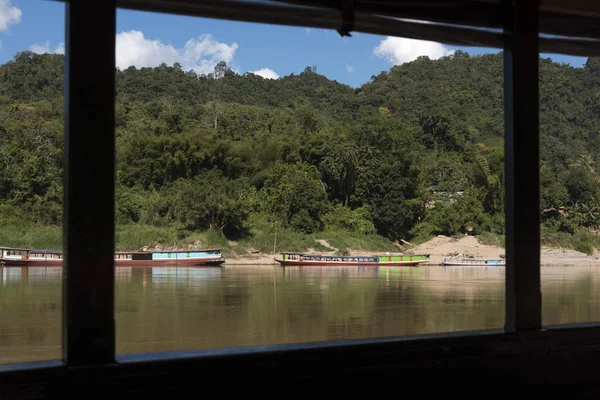 Pencere Mekong Nehri Laos Görülen Nehirde Tekneler — Stok fotoğraf