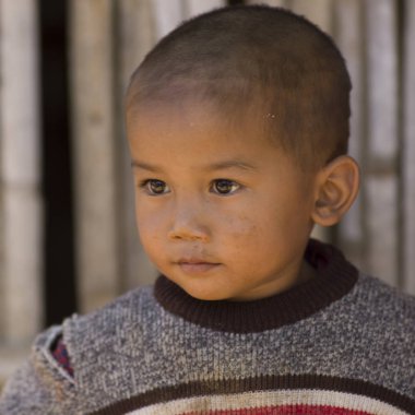 Yakın çekim yerli çocuk, Ban Houy Phalam, Laos