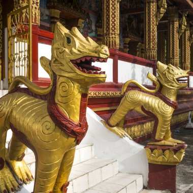Heykeller dışında Tapınak, Luang Prabang, Laos