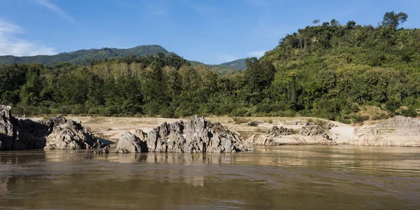 Rocky Shoreline River Mekong Laos — Stock Photo, Image