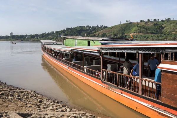 Turistlere Nın Mekong Nehri Laos — Stok fotoğraf