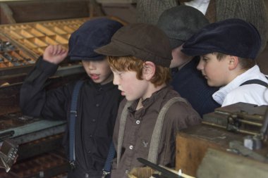 Öğrenciler sınıfta, Sherbrooke, Nova Scotia, Kanada