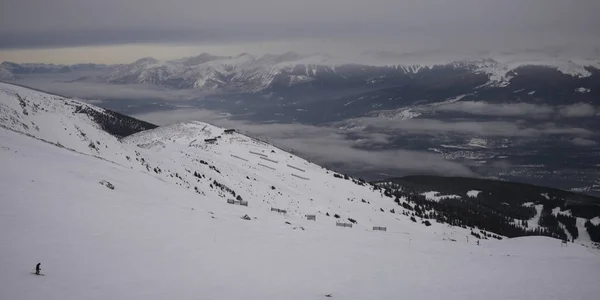 Persona Esquiando Por Ladera Montaña Canadá — Foto de Stock