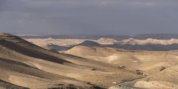 Дорога Проходящая Через Пустыню Иудейская Пустыня Регион Мертвого Моря Израиль — стоковое фото